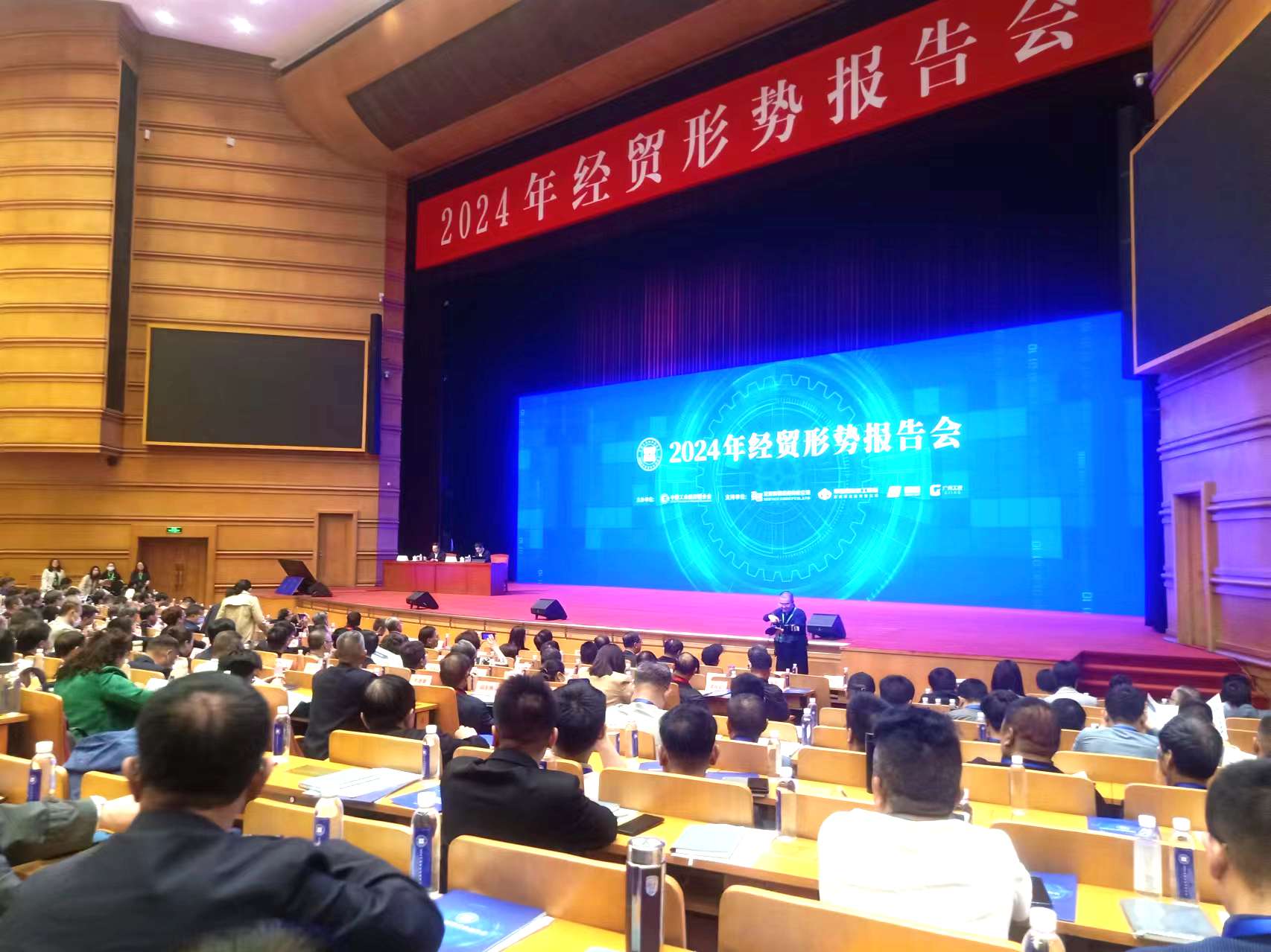 a8c89c5703b9d7b642d08d108263328_副本.jpg