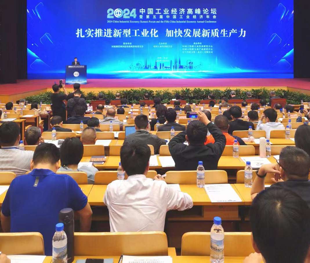 7e99d741a4b8129cd91aff70492061e_副本.jpg