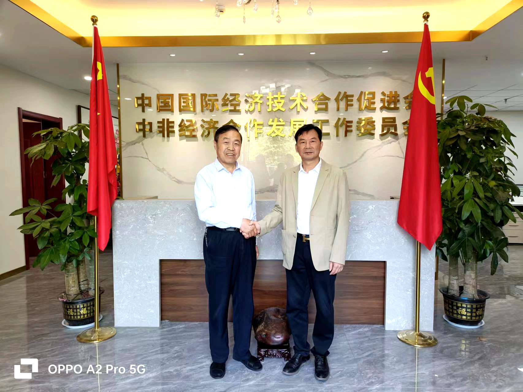 82dccfd68d09780699a3c2f61b608c2_副本.jpg