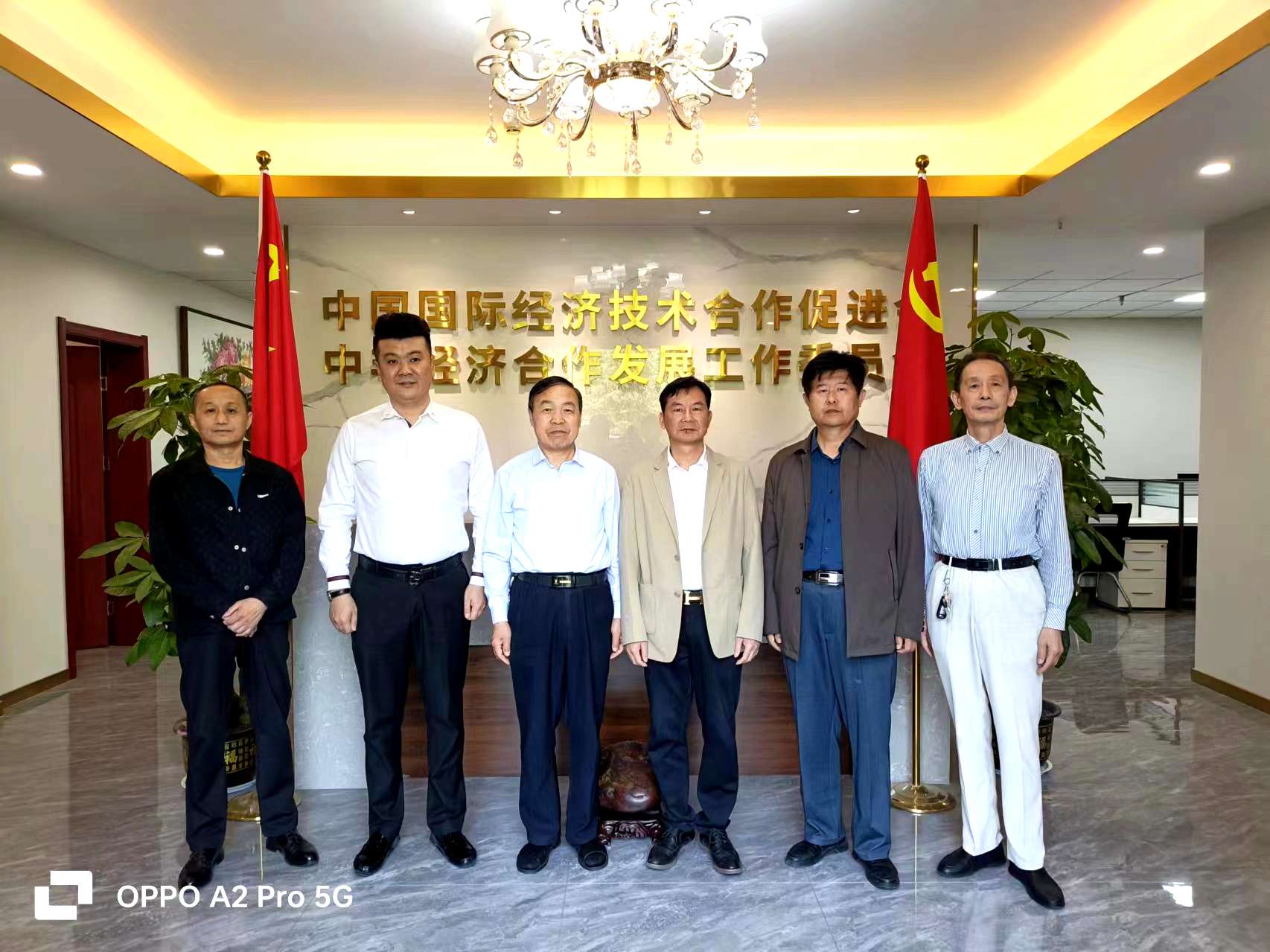 c1be1f720493cce2843bd1be3cf6a9c_副本.jpg